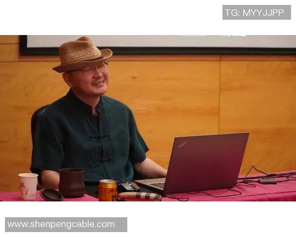 布罗佐维奇:从中场指挥官到球队灵魂的华丽蜕变之路 布罗佐维奇:从中场指挥官到球队灵魂的华丽蜕变之路