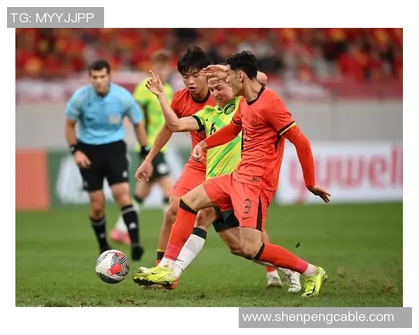 中国足球队迎战菲律宾队力争在主场取得胜利展现实力与风采 中国足球队迎战菲律宾队力争在主场取得胜利展现实力与风采