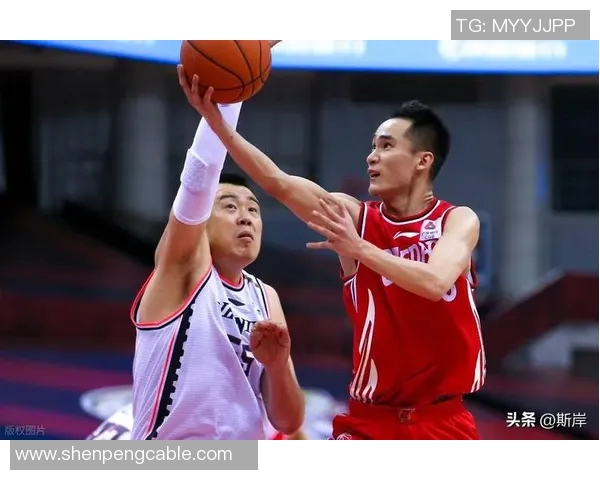 韩德君的篮球传奇之路：从青涩少年到CBA巨星的成长历程与奋斗精神