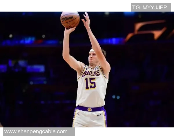 湖人对阵马刺比赛中精彩盖帽瞬间回顾与分析